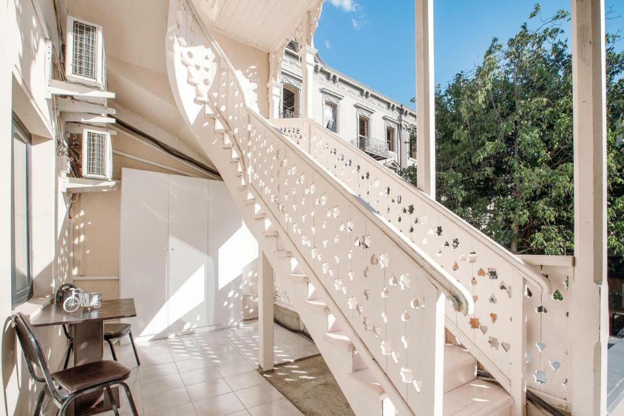 Hotelharmony Tbilisi Bagian luar foto